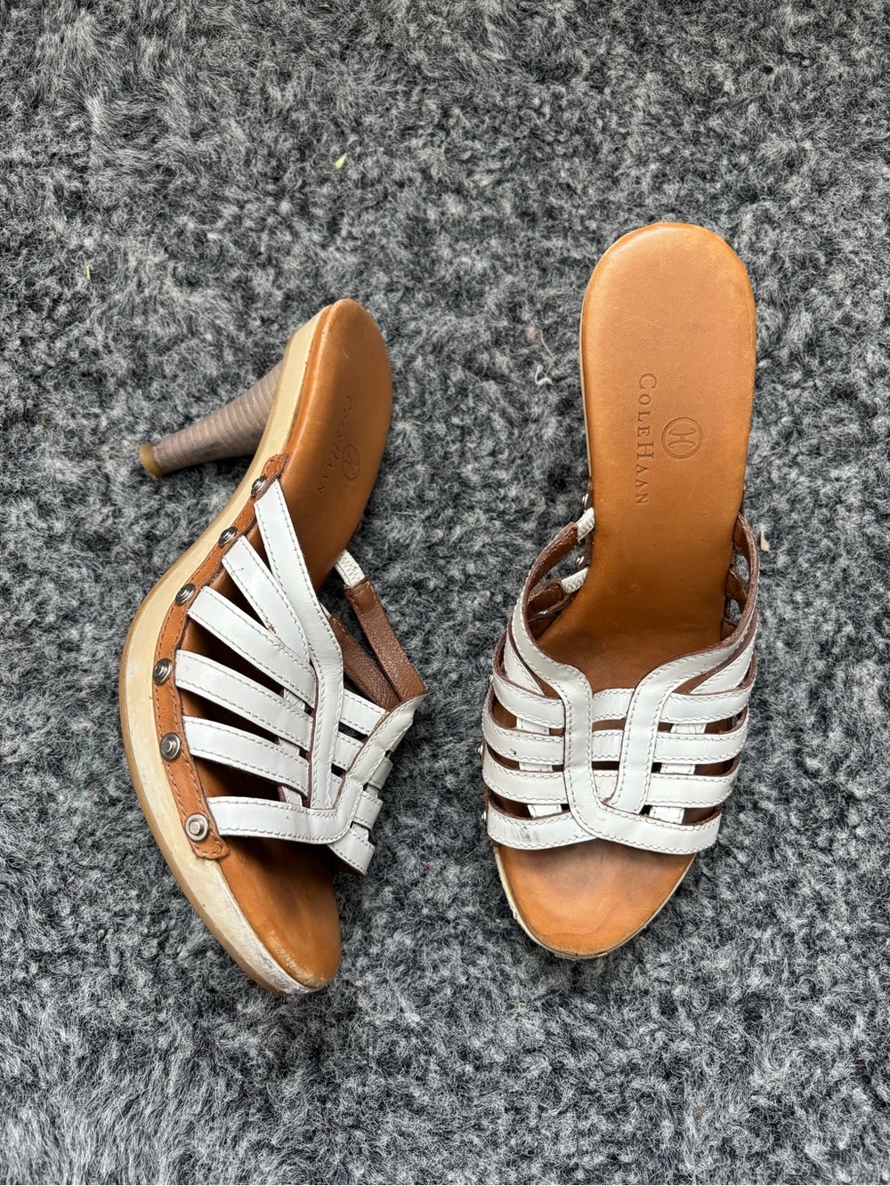 Cole Haan white leather strappy heels
Size 7.5